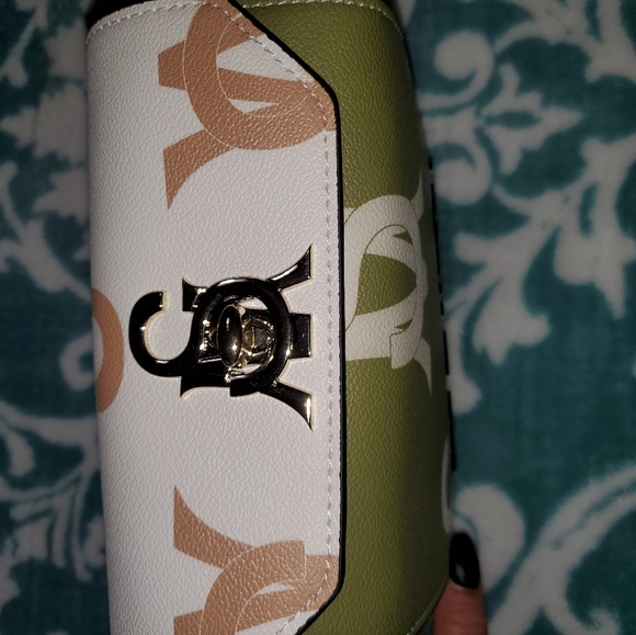 Steve Madden bkinder purse - Picture 2 of 8